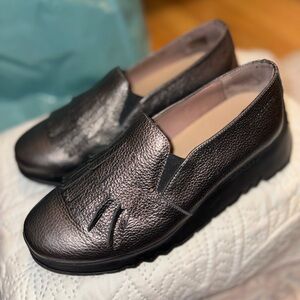 NWOB Wonders Loafer Wedge - Academia